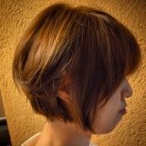 ショートボブだけど。。。